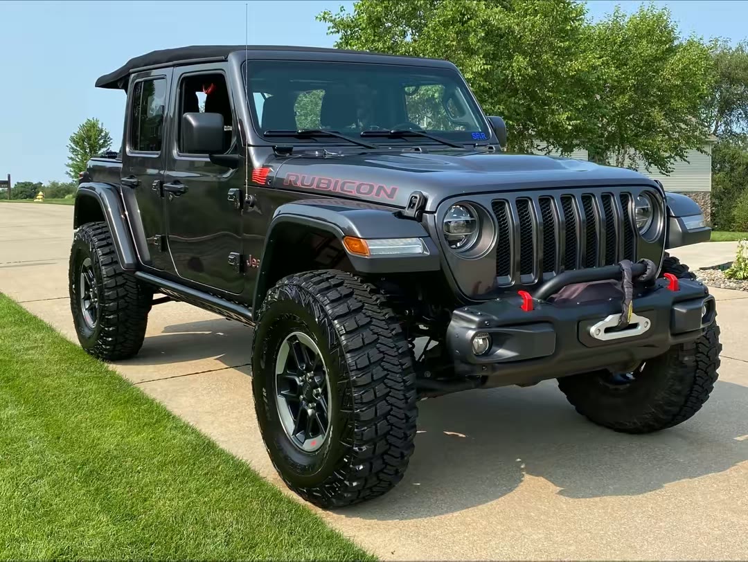 Exterior detail — Jeep Wrangler Rubicon