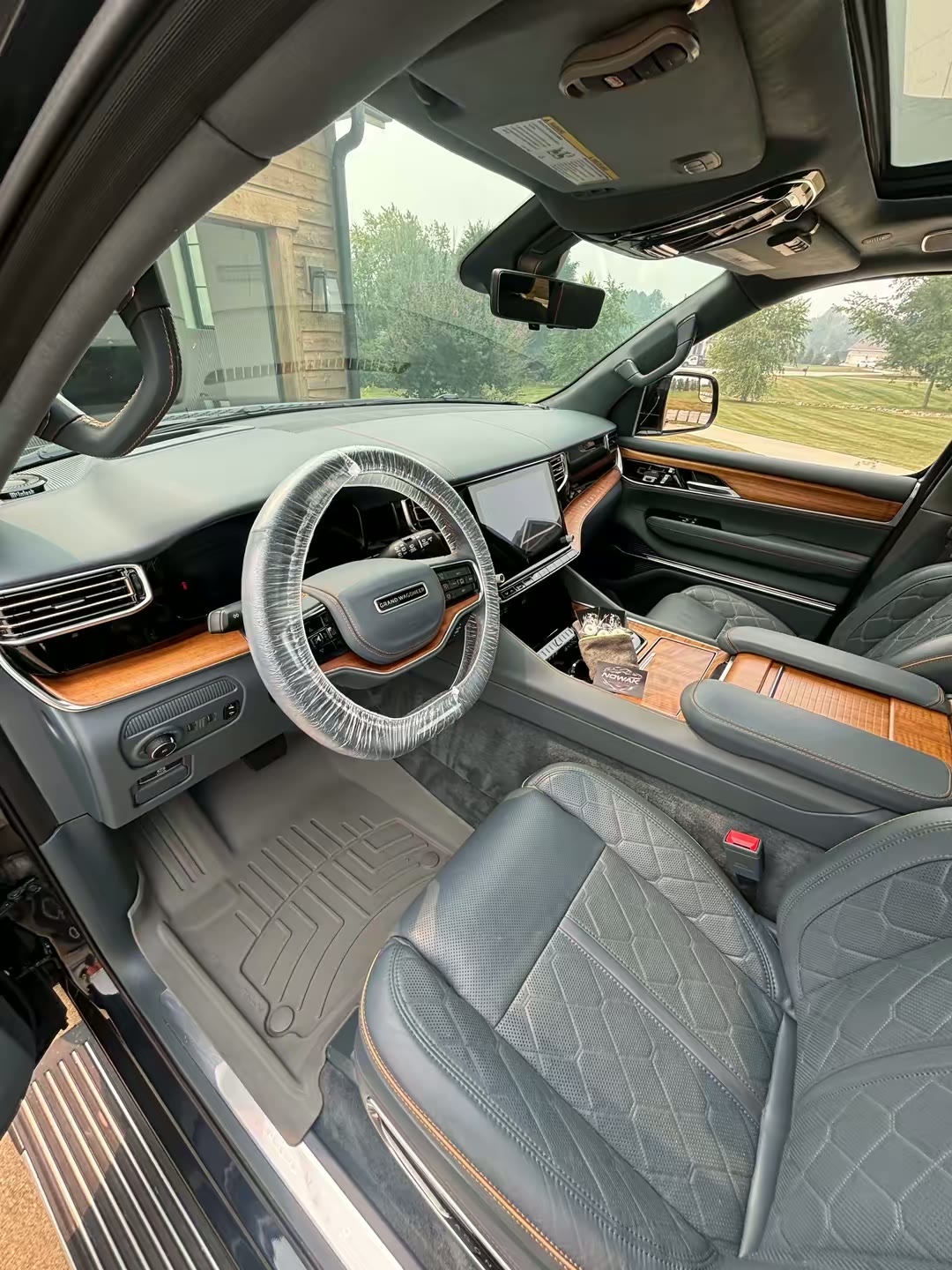Front cabin detail — Grand Wagoneer